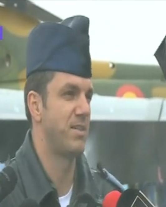 REPORTAJ Viaţa la Mach 2. 
