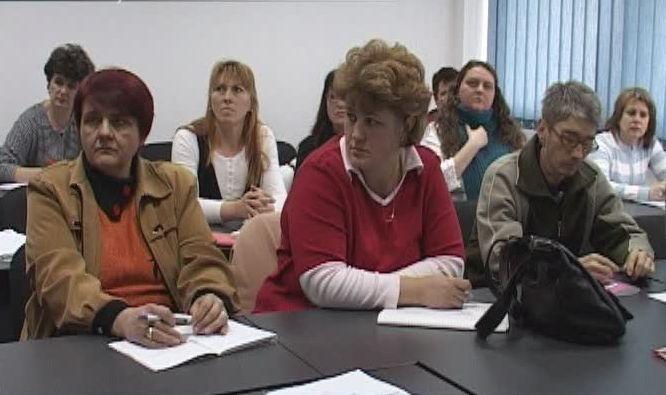 Romii, subvenţionaţi să se angajeze, dar cu condiţii