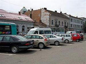 Nou proiect al Codului Fiscal: Fără impozit majorat la maşini cu motor mic, celelalte modificări rămân - surse