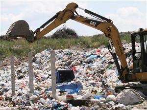 Situaţia gropii de gunoi de la Pata Rât, dezbătută de autorităţile locale. La ce concluzii au ajuns