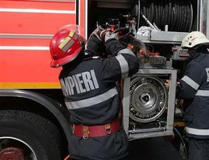 Incendiu la un fânar
