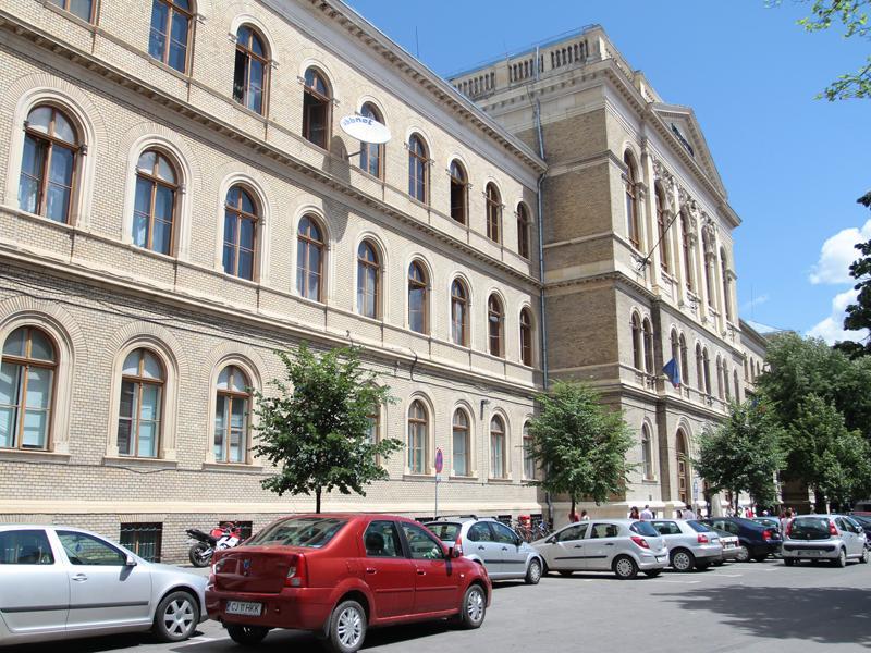 Începe admiterea de toamnă la UBB. Vezi care sunt facultăţile cu cele mai multe locuri disponibile