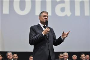 Iohannis îl ironizează pe ministrul Transporturilor, Ioan Rus