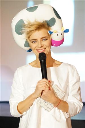Gianina Corondan va prezenta Gala Comedy Cluj 