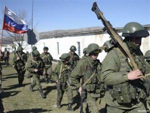 Ambasador ucrainean: Rusia pregăteşte o invazie militară de amploare în estul Ucrainei