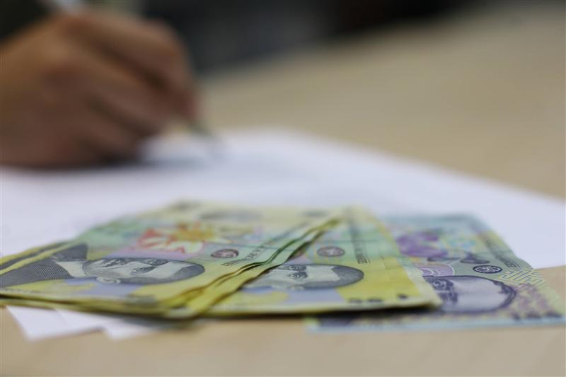 37 de milioane pentru profesorii clujeni. Au venit banii pentru drepturile salariale câștigate în instanță