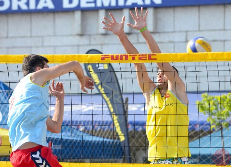 Au ridicat mingea la fileu. Prin sport, pentru copii
