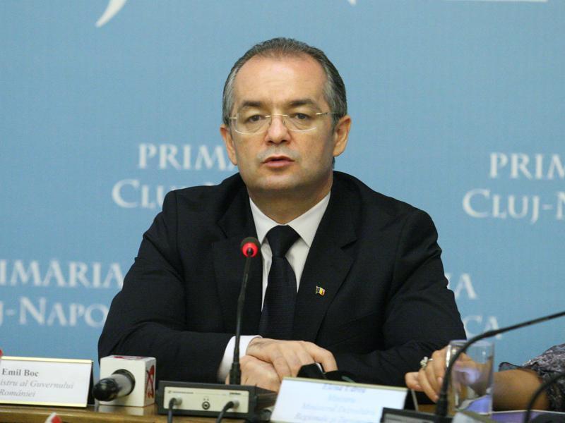 Emil Boc: Victor Ponta trebuie să îşi asume răspunderea în Parlament 