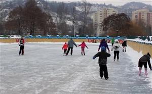 De la bălăceală și bronz, la patine și gheață. Cum s-a transformat cel mai mare ștrand din Cluj FOTO