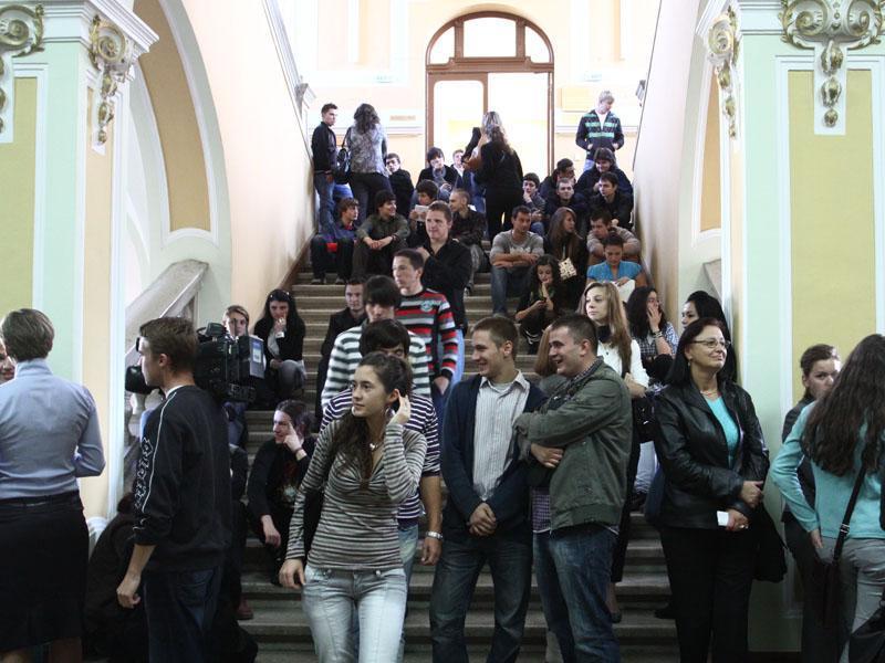 UBB organizează din nou concursuri ce pot înlocui admiterea. Află la ce facultăţi şi când au loc