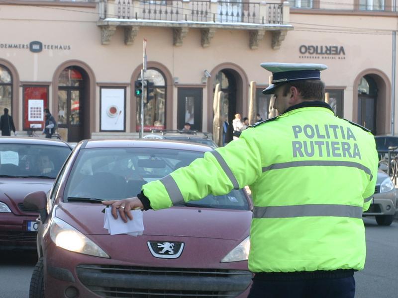 Şoferii indisciplinaţi, taxaţi aspru de poliţişti. Amenzi de peste 28.000 de lei, într-o singură zi