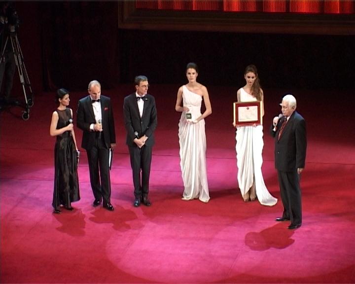 S-a tras cortina peste Balul Operei 2015. Au fost „două zile de poveste