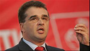 Oprişan, achitat pentru că procurorii şi-au bazat acuzaţiile pe interpretări juridice eronate. Motivarea instanţei