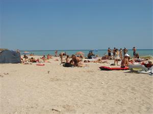 Tabără la mare pentru studenţii fără posibilităţi. Până când te poţi înscrie