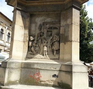 Obeliscul Carolina a fost vandalizat. Primăria urmează să sesizeze Poliţia
