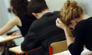 Niciun BAC fără incidente. Doi candidaţi clujeni, eliminaţi din examen