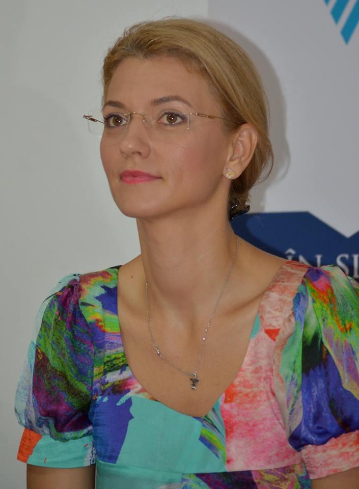 Alina Gorghiu îi cere demisia lui Sorin Oprescu