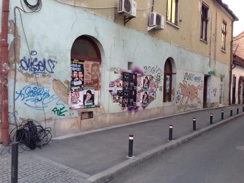 Vandalizarea clădirilor din centru, adusă în atenţia autorităţilor: conferă oraşului un aspect de mahala