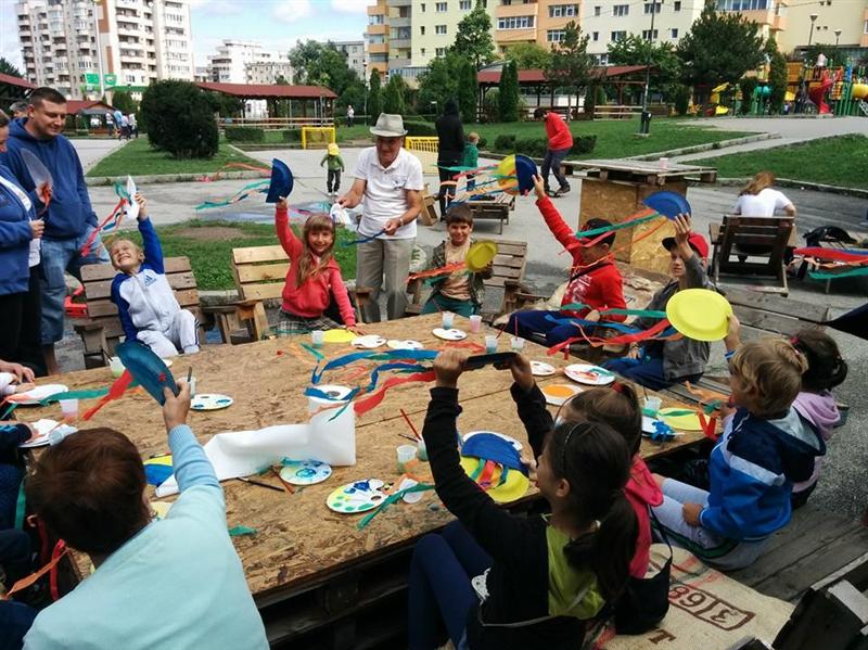 Sufrageria urbană, pe malul lacului din Gheorgheni 