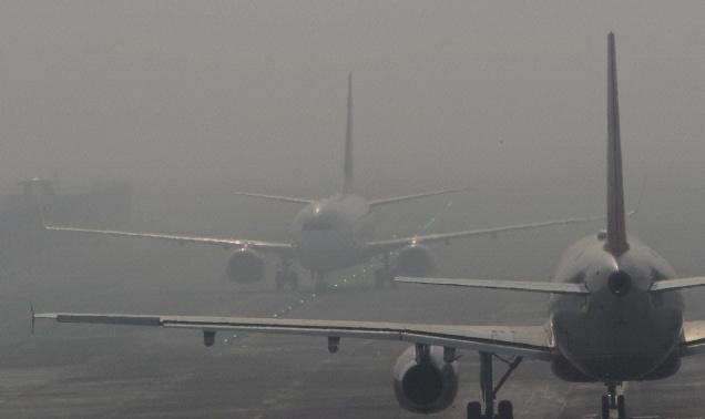 Încă o dimineaţă înceţoşată la Cluj! Curse întârziate la aeroport