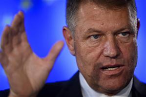 Iohannis urmează să numească un premier interimar, după demisia Guvernului, potrivit legii