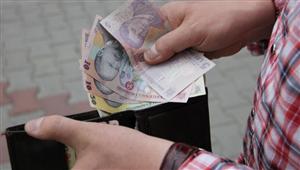 Guvernul a aprobat majorarea salariului minim la 1.250 de lei, de la 1 mai 2016