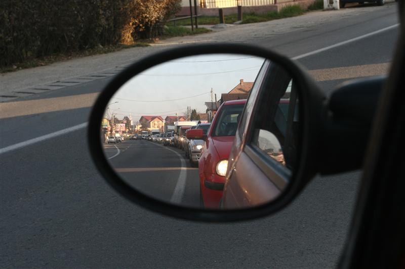 Modificarea Codului Rutier: societatea civilă vrea să fie consultaţi şi experţii care au elaborat planurile de mobilitate