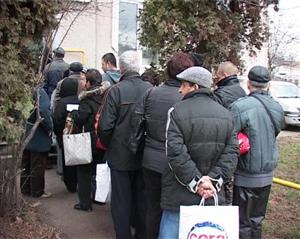 Începe redistribuirea pachetelor alimentare. Cum puteţi intra în posesia lor
