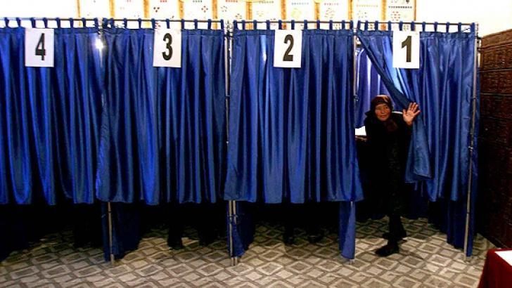 Iată de ce nu vor partidele să ne alegem primarii în două tururi