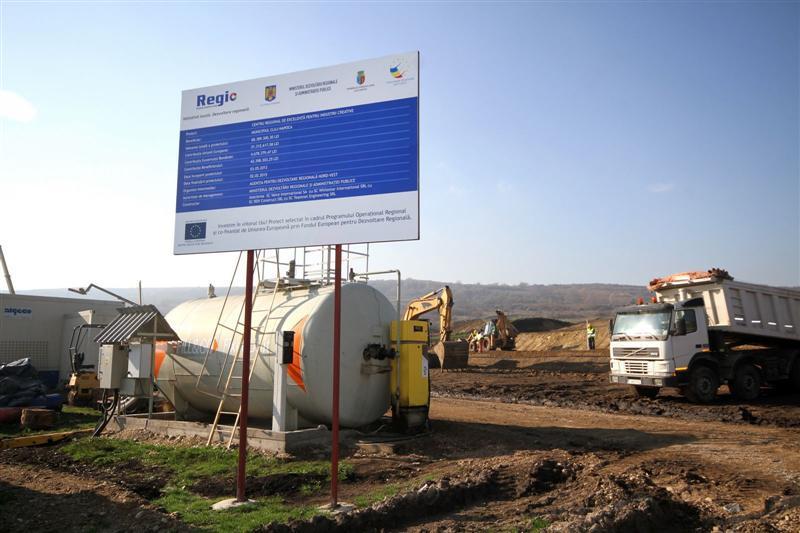 Proiectele din Lomb, greu de finalizat. Cât costă consolidarea dealului afectat de alunecări de teren
