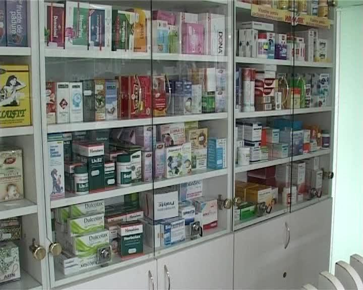 Trei clujeni, prinşi la furat din farmacie. Ce au sustras