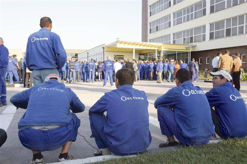 Liber pentru Vuza la cumpărarea Oltchim. Acţionarii aprobă finanţarea