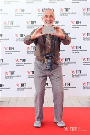 A fotografiat lumea cu prima cameră foto digitală, iar în 2015 a ajuns la Cluj. La TIFF FOTO