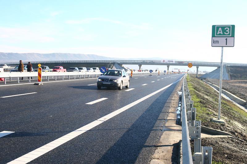 S-a semnat contractul pentru un nou tronson al Autostrăzii Transilvania