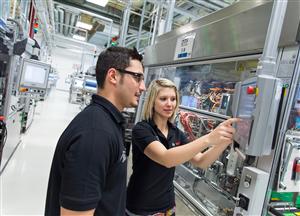 Bosch investeşte 55 de milioane de euro şi face 200 de angajări la Cluj