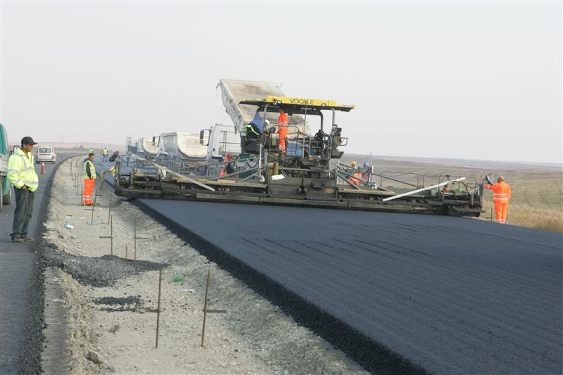 Investitorii germani, chemaţi pe autostradă