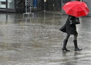 Instabilitate atmosferică accentuată, ploi şi precipitaţii mixte la munte
