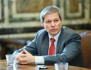 Premierul Dacian Cioloş, la vot în Zalău: 