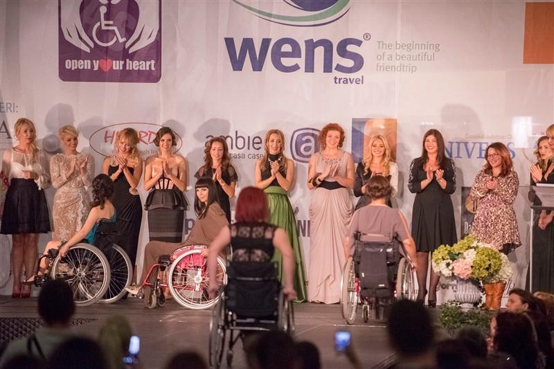 Atipic Beauty, prezentare de modă în scaun cu rotile, pentru al patrulea an consecutiv la Cluj