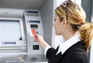 Românii au luat până la patru credite în ultimii 10 ani
