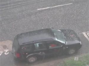 Cod galben de ploi la Cluj, până la ora 17.00