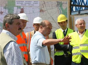 Un deputat clujean se ia de Băsescu pentru eșecul programului de autostrăzi