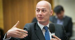 Instanţa supremă a prelungit arestul preventiv pentru fostul viceguvernator BNR