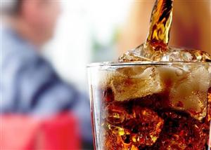 Cât de TOXIC e ingredientul pe care îl găsim în cola, bere, sosuri, oțet sau înghețată