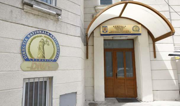 DNA cere avizul preşedintelui pentru urmărirea penală a trei foşti miniştri în dosarul 