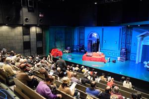 Teatrul Maghiar din Cluj, lăudat de criticii japonezi pentru spectacolul 'Hedda Gabler' 