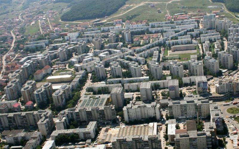 Satul convertit în cartier dormitor, mare cât un oraş: 