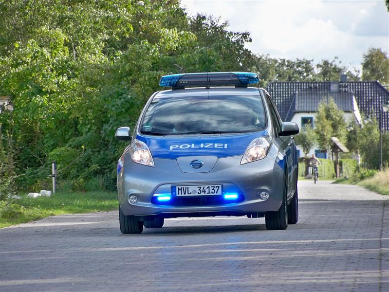 Patru persoane rănite, după ce un vehicul a intrat într-un grup de ciclişti la Berlin
