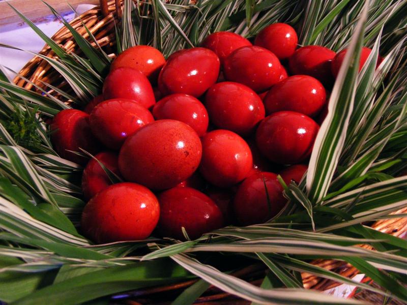 Tradiţii şi obiceiuri în cea de-a doua zi de Paşte