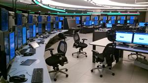 Controlorii de trafic aerian anunţă grevă de avertisment. Se vor asigura doar 33,3% din zboruri